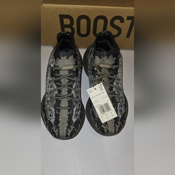 Yeezy Boost 380 Gray Sneakers, Stosal Color, Size US 7 Mens, New. - Picture 1 of 5